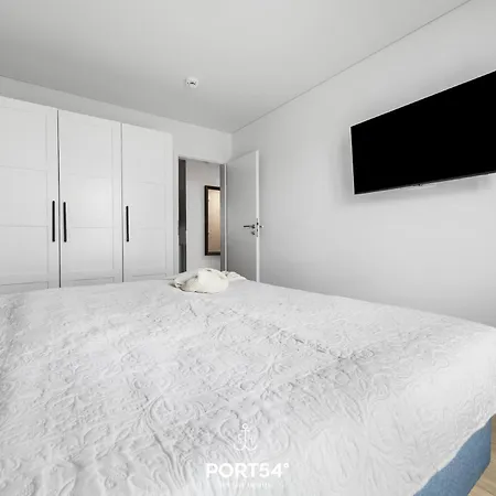 Pier 4t Apartment *